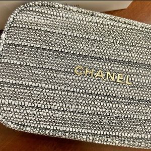 2022 Chanel makeup bag